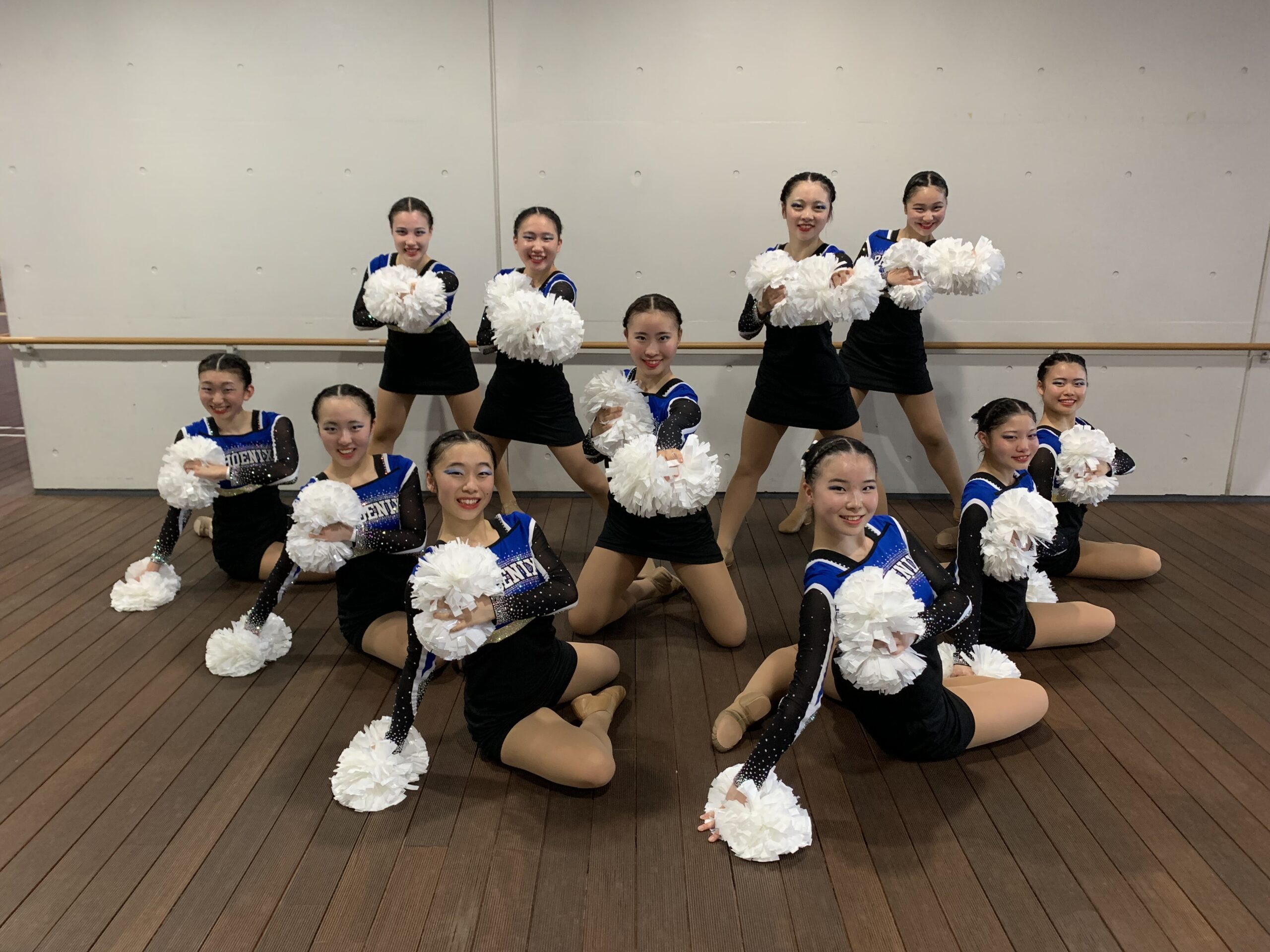 聖和学園高校　チアリーディング部　ユニフォーム　4点セット　チアリーダー 聖和学園高校 チアリーディング部 ユニフォーム 4点セット チアリーダー